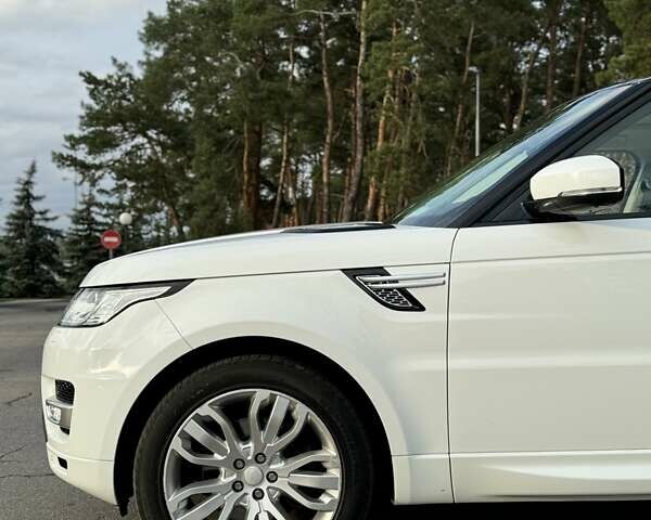 Ленд Ровер Рендж Ровер Спорт 2013 в Киеве на Automoto.ua Белый Ленд Ровер Рендж Ровер Спорт, объемом двигателя 3 л и пробегом 108 тыс. км за 27800 $, фото 16 на Automoto.ua