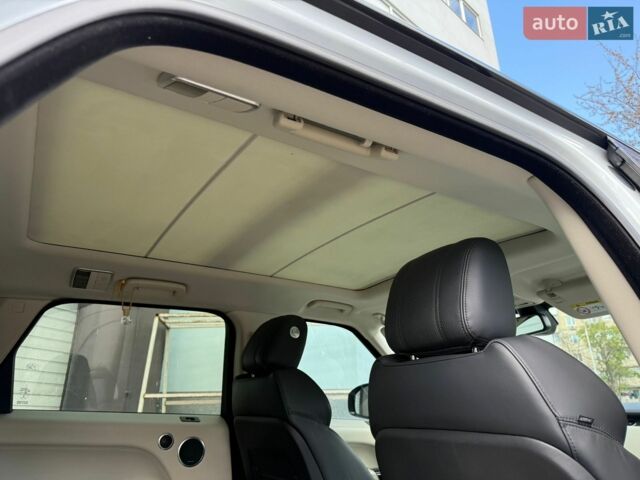 Білий Ленд Ровер Range Rover Sport, об'ємом двигуна 3 л та пробігом 119 тис. км за 28999 $, фото 28 на Automoto.ua