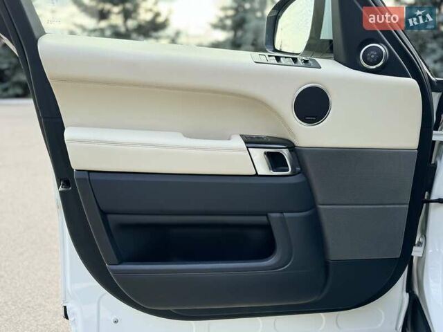 Ленд Ровер Рендж Ровер Спорт 2013 в Киеве на Automoto.ua Белый Ленд Ровер Рендж Ровер Спорт, объемом двигателя 3 л и пробегом 108 тыс. км за 27800 $, фото 30 на Automoto.ua