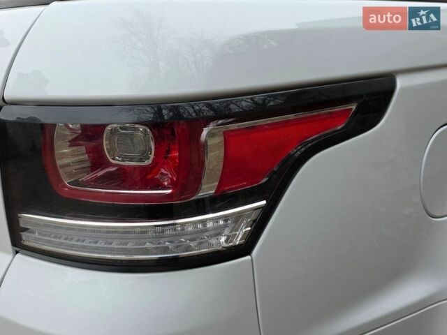 Белый Ленд Ровер Рендж Ровер Спорт, объемом двигателя 3 л и пробегом 101 тыс. км за 26000 $, фото 16 на Automoto.ua