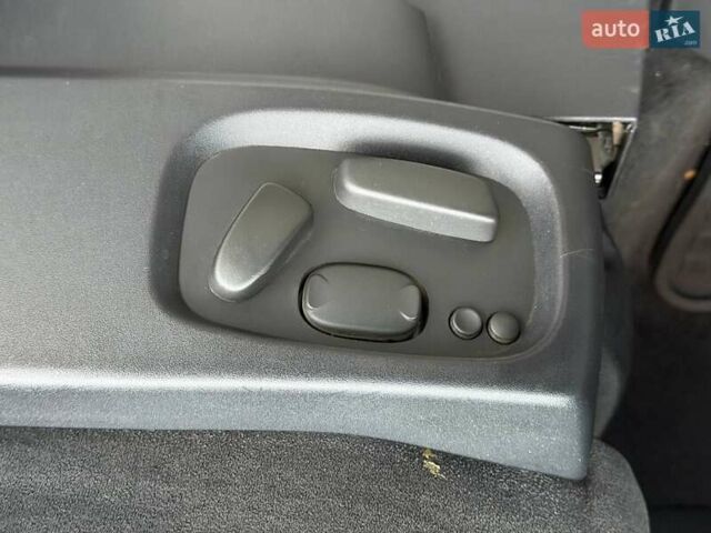 Белый Ленд Ровер Рендж Ровер Спорт, объемом двигателя 3 л и пробегом 156 тыс. км за 21000 $, фото 41 на Automoto.ua