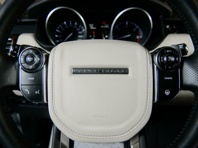Білий Ленд Ровер Range Rover Sport, об'ємом двигуна 3 л та пробігом 93 тис. км за 45500 $, фото 15 на Automoto.ua