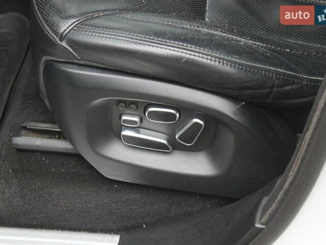 Белый Ленд Ровер Рендж Ровер Спорт, объемом двигателя 2.99 л и пробегом 300 тыс. км за 18999 $, фото 19 на Automoto.ua