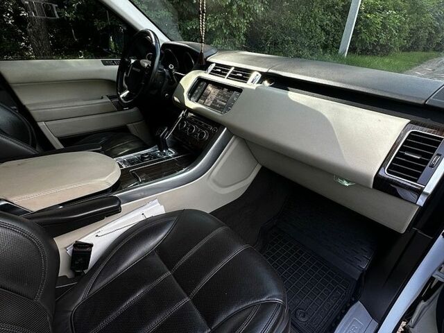 Білий Ленд Ровер Range Rover Sport, об'ємом двигуна 3 л та пробігом 193 тис. км за 20600 $, фото 38 на Automoto.ua