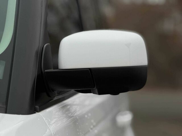 Белый Ленд Ровер Рендж Ровер Спорт, объемом двигателя 3 л и пробегом 156 тыс. км за 21000 $, фото 5 на Automoto.ua