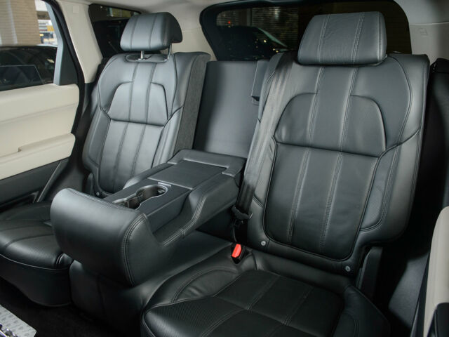 Білий Ленд Ровер Range Rover Sport, об'ємом двигуна 3 л та пробігом 76 тис. км за 49500 $, фото 26 на Automoto.ua