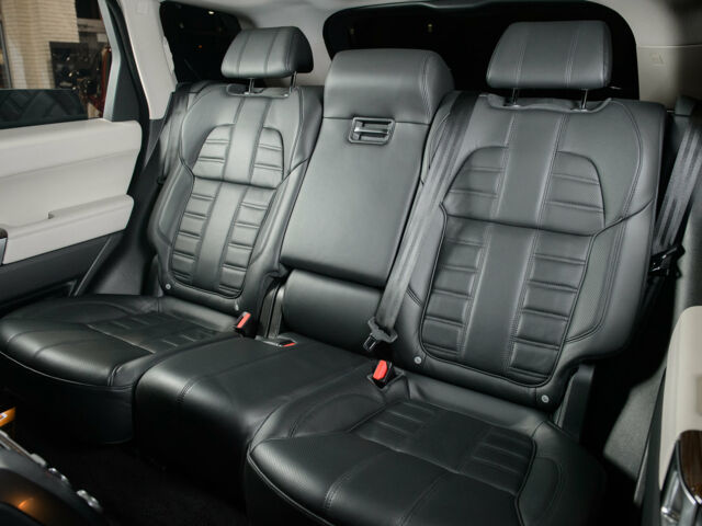 Білий Ленд Ровер Range Rover Sport, об'ємом двигуна 3 л та пробігом 93 тис. км за 45500 $, фото 26 на Automoto.ua