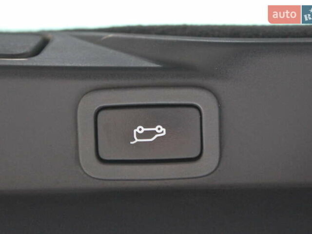 Белый Ленд Ровер Рендж Ровер Спорт, объемом двигателя 2.99 л и пробегом 300 тыс. км за 18999 $, фото 14 на Automoto.ua