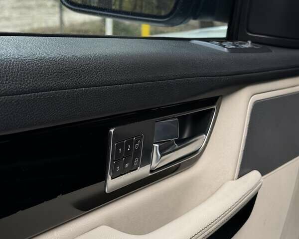 Білий Ленд Ровер Range Rover Sport, об'ємом двигуна 3 л та пробігом 237 тис. км за 16000 $, фото 42 на Automoto.ua