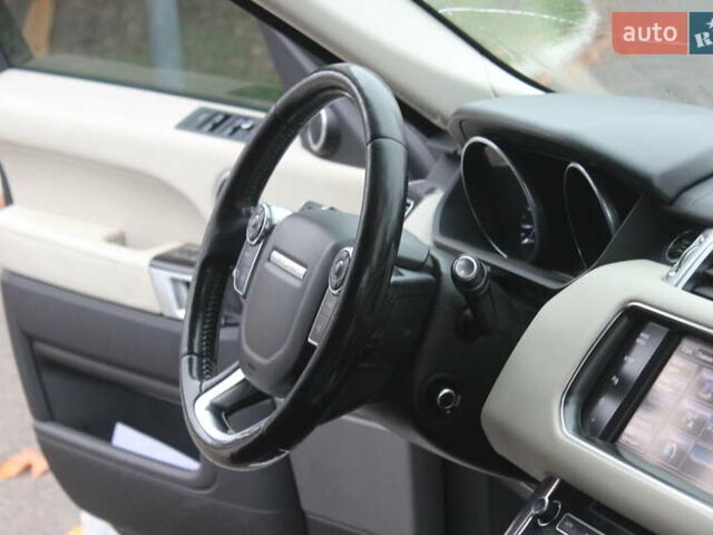 Білий Ленд Ровер Range Rover Sport, об'ємом двигуна 2.99 л та пробігом 300 тис. км за 19999 $, фото 25 на Automoto.ua