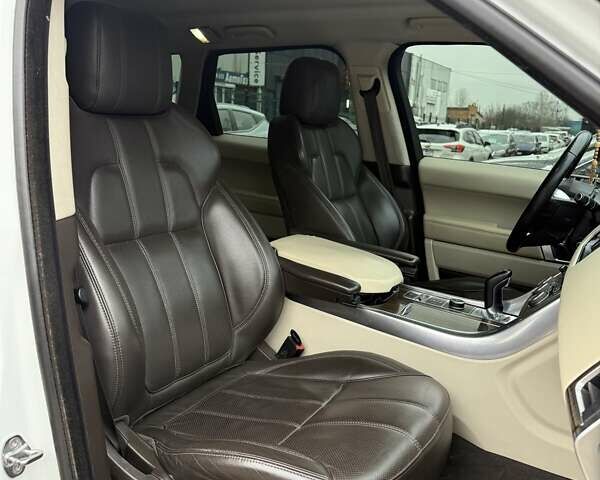 Білий Ленд Ровер Range Rover Sport, об'ємом двигуна 3 л та пробігом 190 тис. км за 24500 $, фото 48 на Automoto.ua