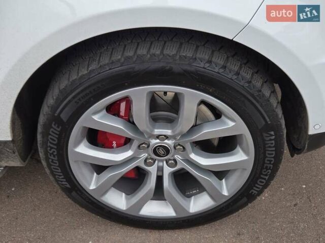 Белый Ленд Ровер Рендж Ровер Спорт, объемом двигателя 5 л и пробегом 122 тыс. км за 34500 $, фото 22 на Automoto.ua