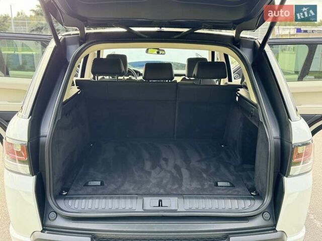 Ленд Ровер Рендж Ровер Спорт 2013 в Киеве на Automoto.ua Белый Ленд Ровер Рендж Ровер Спорт, объемом двигателя 3 л и пробегом 108 тыс. км за 27800 $, фото 23 на Automoto.ua