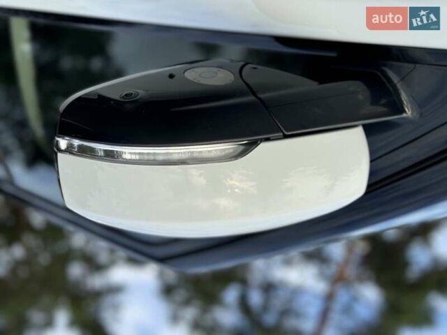 Ленд Ровер Рендж Ровер Спорт 2013 в Киеве на Automoto.ua Белый Ленд Ровер Рендж Ровер Спорт, объемом двигателя 3 л и пробегом 108 тыс. км за 27800 $, фото 14 на Automoto.ua