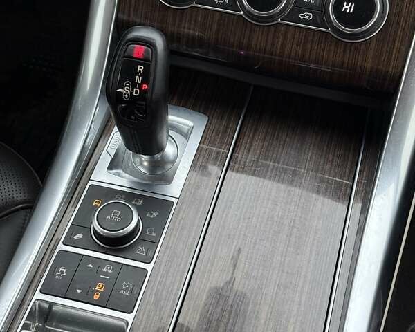 Білий Ленд Ровер Range Rover Sport, об'ємом двигуна 3 л та пробігом 190 тис. км за 24500 $, фото 29 на Automoto.ua