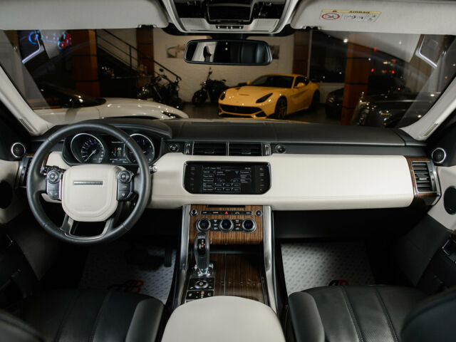 Білий Ленд Ровер Range Rover Sport, об'ємом двигуна 3 л та пробігом 93 тис. км за 45500 $, фото 30 на Automoto.ua