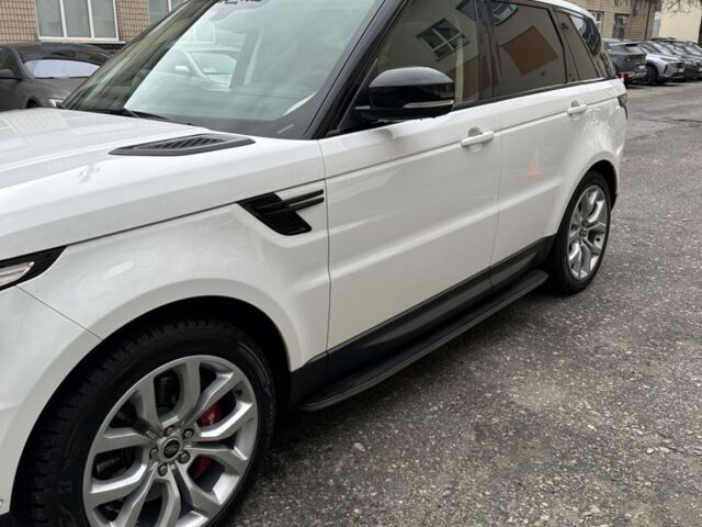 Білий Ленд Ровер Range Rover Sport, об'ємом двигуна 5 л та пробігом 123 тис. км за 25100 $, фото 2 на Automoto.ua