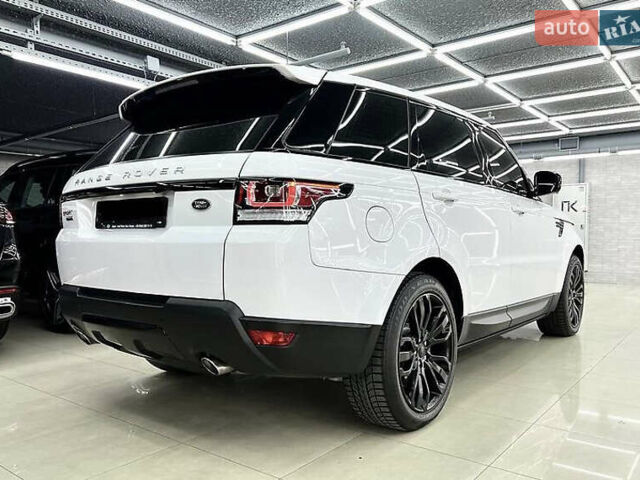 Білий Ленд Ровер Range Rover Sport, об'ємом двигуна 5 л та пробігом 119 тис. км за 39500 $, фото 9 на Automoto.ua