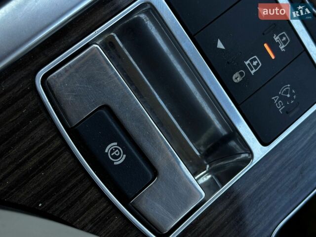 Білий Ленд Ровер Range Rover Sport, об'ємом двигуна 3 л та пробігом 193 тис. км за 19999 $, фото 43 на Automoto.ua