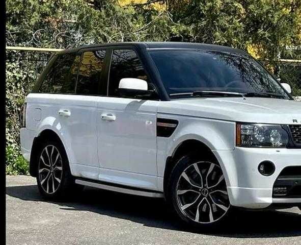 Белый Ленд Ровер Рендж Ровер Спорт, объемом двигателя 5 л и пробегом 139 тыс. км за 17500 $, фото 4 на Automoto.ua