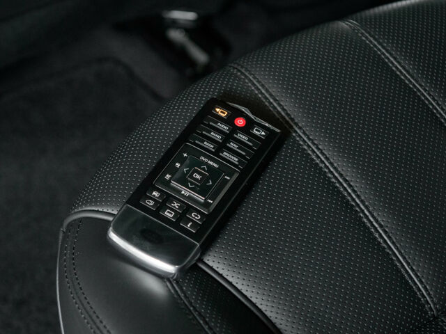 Білий Ленд Ровер Range Rover Sport, об'ємом двигуна 3 л та пробігом 93 тис. км за 45500 $, фото 34 на Automoto.ua