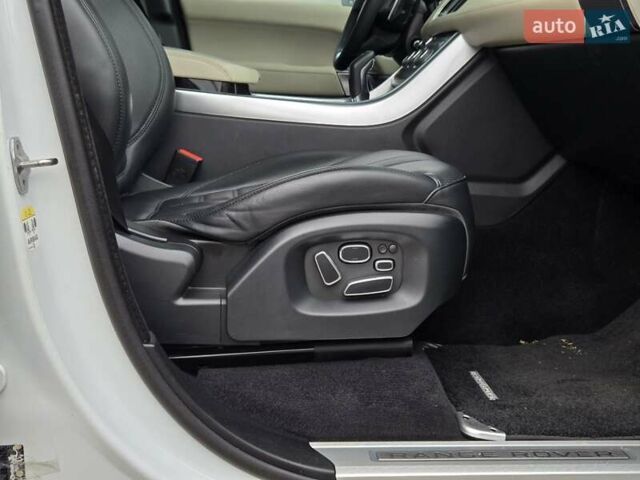 Белый Ленд Ровер Рендж Ровер Спорт, объемом двигателя 5 л и пробегом 122 тыс. км за 34500 $, фото 16 на Automoto.ua