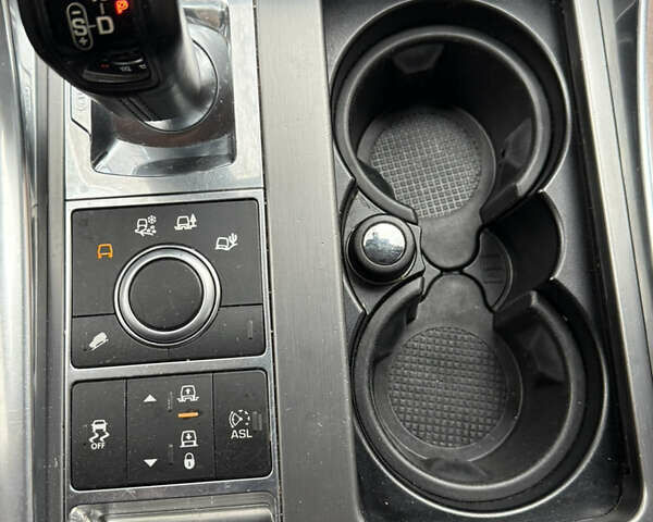 Белый Ленд Ровер Рендж Ровер Спорт, объемом двигателя 2.99 л и пробегом 197 тыс. км за 24000 $, фото 20 на Automoto.ua