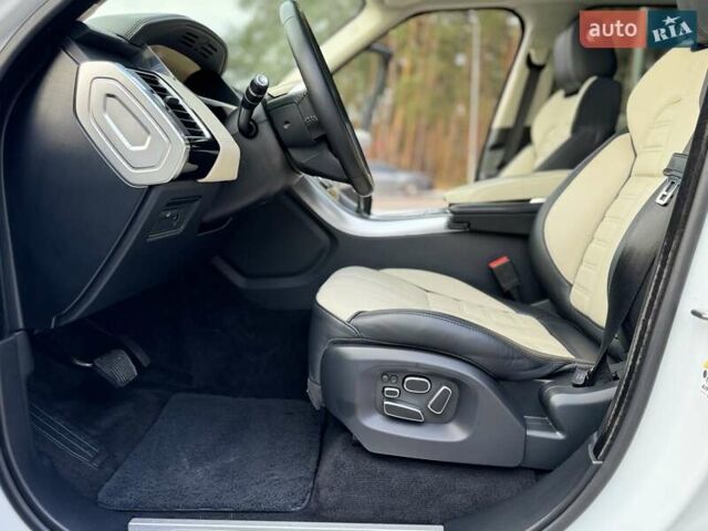 Ленд Ровер Рендж Ровер Спорт 2013 в Киеве на Automoto.ua Белый Ленд Ровер Рендж Ровер Спорт, объемом двигателя 3 л и пробегом 108 тыс. км за 27800 $, фото 33 на Automoto.ua