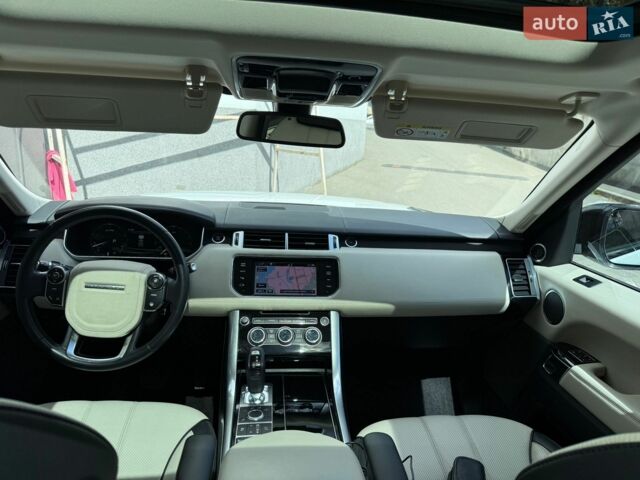 Білий Ленд Ровер Range Rover Sport, об'ємом двигуна 3 л та пробігом 119 тис. км за 28999 $, фото 9 на Automoto.ua