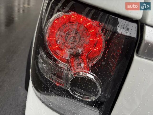 Белый Ленд Ровер Рендж Ровер Спорт, объемом двигателя 3 л и пробегом 149 тыс. км за 23222 $, фото 8 на Automoto.ua