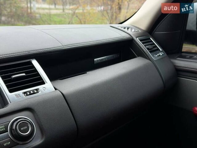 Белый Ленд Ровер Рендж Ровер Спорт, объемом двигателя 3 л и пробегом 156 тыс. км за 21000 $, фото 64 на Automoto.ua