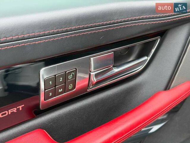 Белый Ленд Ровер Рендж Ровер Спорт, объемом двигателя 3 л и пробегом 156 тыс. км за 21000 $, фото 39 на Automoto.ua