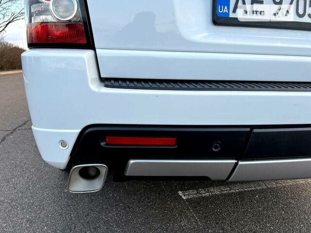 Белый Ленд Ровер Рендж Ровер Спорт, объемом двигателя 3 л и пробегом 156 тыс. км за 23500 $, фото 20 на Automoto.ua