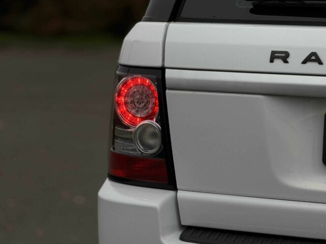 Білий Ленд Ровер Range Rover Sport, об'ємом двигуна 3 л та пробігом 156 тис. км за 21000 $, фото 6 на Automoto.ua