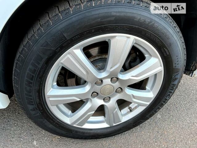 Белый Ленд Ровер Рендж Ровер Спорт, объемом двигателя 3 л и пробегом 156 тыс. км за 21500 $, фото 13 на Automoto.ua