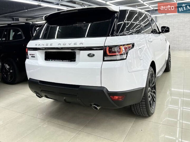 Білий Ленд Ровер Range Rover Sport, об'ємом двигуна 5 л та пробігом 119 тис. км за 39500 $, фото 10 на Automoto.ua