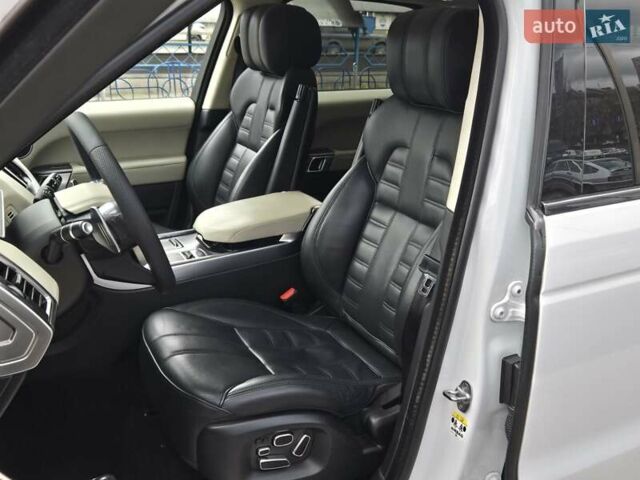 Белый Ленд Ровер Рендж Ровер Спорт, объемом двигателя 5 л и пробегом 122 тыс. км за 34500 $, фото 8 на Automoto.ua