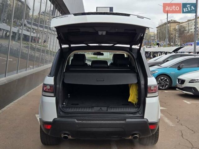 Белый Ленд Ровер Рендж Ровер Спорт, объемом двигателя 5 л и пробегом 122 тыс. км за 34500 $, фото 41 на Automoto.ua