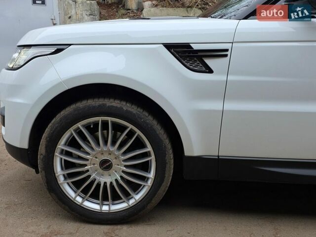 Белый Ленд Ровер Рендж Ровер Спорт, объемом двигателя 3 л и пробегом 101 тыс. км за 26000 $, фото 9 на Automoto.ua