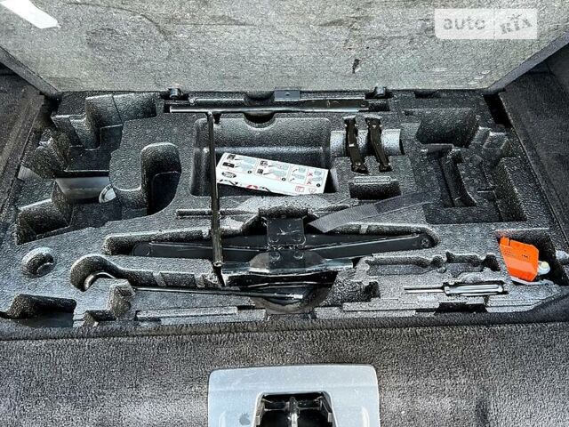 Белый Ленд Ровер Рендж Ровер Спорт, объемом двигателя 3 л и пробегом 156 тыс. км за 21500 $, фото 30 на Automoto.ua