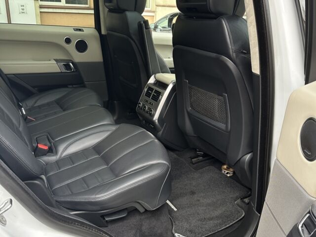 Білий Ленд Ровер Range Rover Sport, об'ємом двигуна 5 л та пробігом 123 тис. км за 25100 $, фото 18 на Automoto.ua