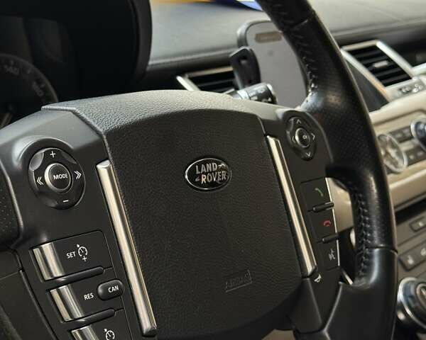 Білий Ленд Ровер Range Rover Sport, об'ємом двигуна 3 л та пробігом 237 тис. км за 16000 $, фото 32 на Automoto.ua