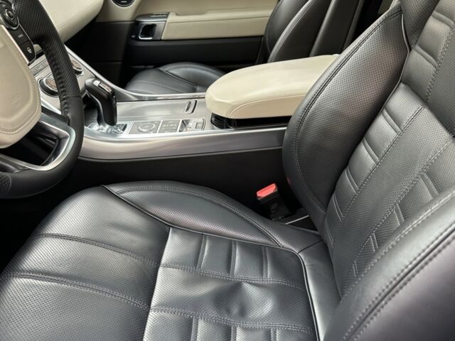 Білий Ленд Ровер Range Rover Sport, об'ємом двигуна 5 л та пробігом 123 тис. км за 25100 $, фото 29 на Automoto.ua