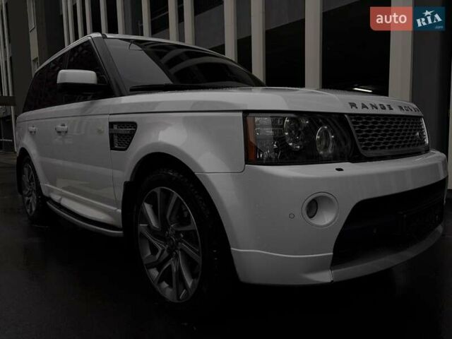 Белый Ленд Ровер Рендж Ровер Спорт, объемом двигателя 3 л и пробегом 149 тыс. км за 23222 $, фото 1 на Automoto.ua