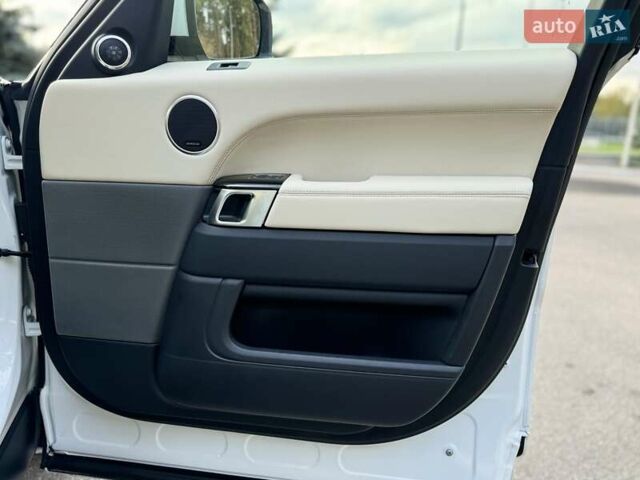 Ленд Ровер Рендж Ровер Спорт 2013 в Киеве на Automoto.ua Белый Ленд Ровер Рендж Ровер Спорт, объемом двигателя 3 л и пробегом 108 тыс. км за 27800 $, фото 70 на Automoto.ua