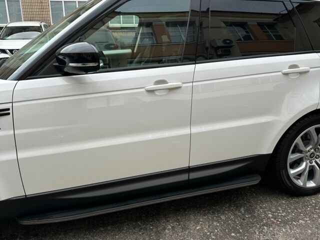 Белый Ленд Ровер Рендж Ровер Спорт, объемом двигателя 5 л и пробегом 121 тыс. км за 34500 $, фото 3 на Automoto.ua