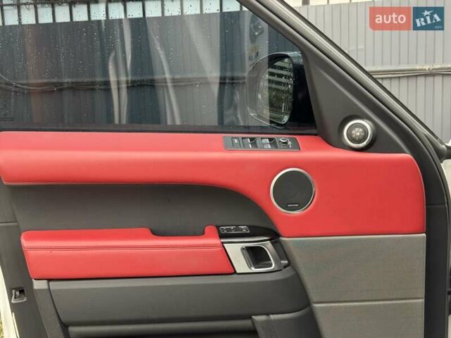 Білий Ленд Ровер Range Rover Sport, об'ємом двигуна 5 л та пробігом 75 тис. км за 36000 $, фото 11 на Automoto.ua