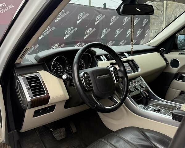 Білий Ленд Ровер Range Rover Sport, об'ємом двигуна 3 л та пробігом 190 тис. км за 24500 $, фото 34 на Automoto.ua