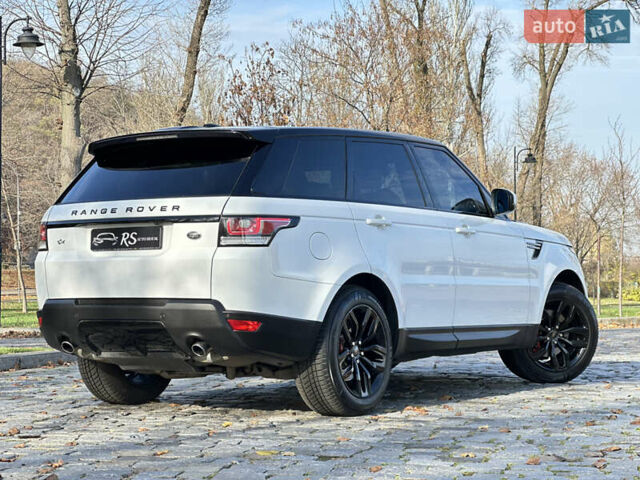 Белый Ленд Ровер Рендж Ровер Спорт, объемом двигателя 2.99 л и пробегом 110 тыс. км за 28700 $, фото 2 на Automoto.ua