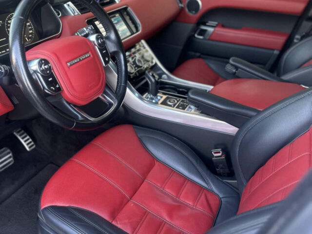Білий Ленд Ровер Range Rover Sport, об'ємом двигуна 5 л та пробігом 158 тис. км за 30000 $, фото 16 на Automoto.ua